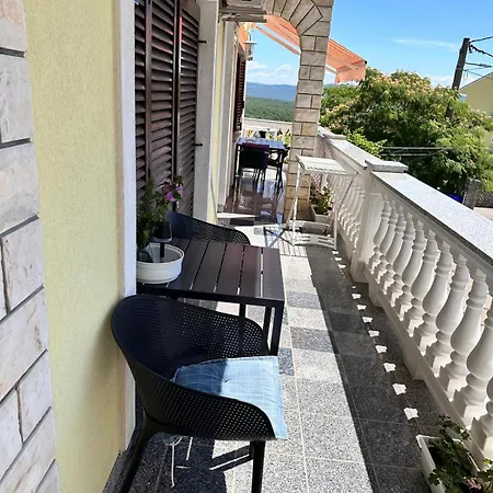 Apartment Nikola *