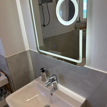 Nikola Apartment