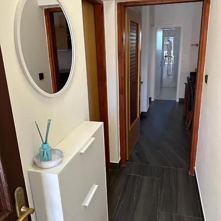 Nikola Apartmán