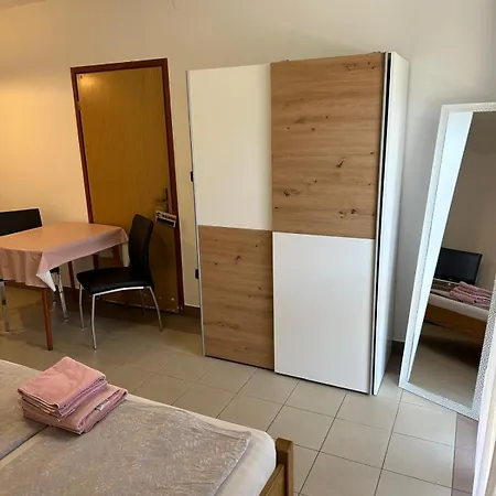 Apartment Nikola Salatic