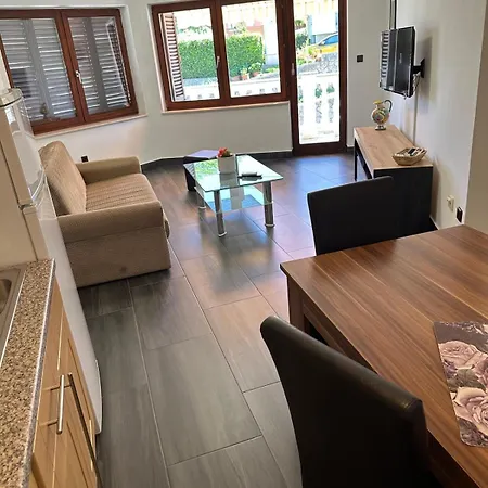 Apartment Nikola Salatic