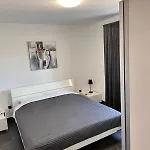 Nikola Apartament *